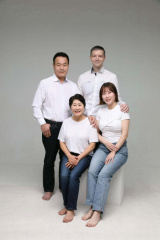 Michael, Nahee, and Parents